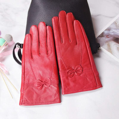Butterfly style split finger women gloves