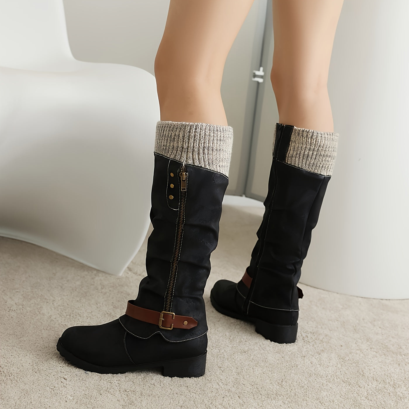 Mid-calf vintage western boots for women; warm, anti-slip, flat, cold-proof long boots in winter.