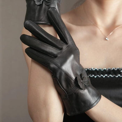 Butterfly style split finger women gloves