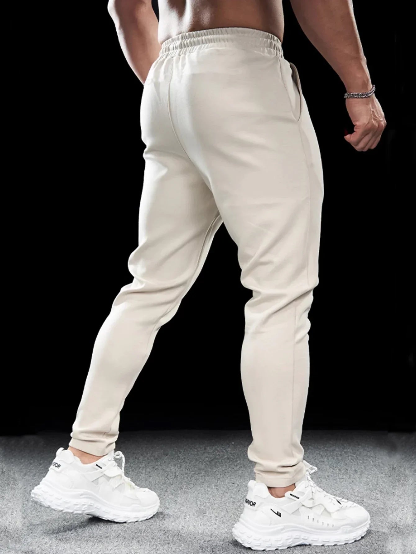 Men's athletic casual pants, simple, leg reflective strip design, elastic waistband, suitable for daily, running, multi-scene