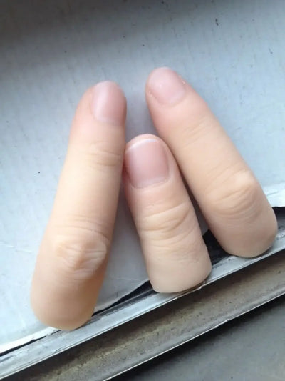 Simulated Finger  - Advanced Silicone Finger Prosthetics for Hand Impairments - Custom Fit, Prosthetic Innovation, False Finger