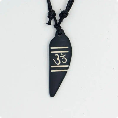 AUM OM Ohm Hindu Buddhist Hinduism Yoga India Bone Resin Carving Pendant Necklace Amulet Lucky Gift Tribal Fashion Jewelry