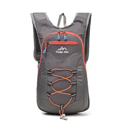 Multifunctional backpack suitable for hiking, mountaineering, and off-road cycling - featuring adjustable shoulder straps and ch