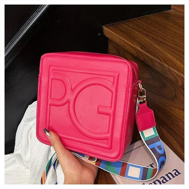 Classic designer shoulder bag for ladies - high-quality leather handbags versatile tote bags & chic crossbody