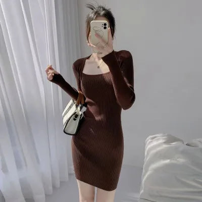 Knitted Dress for Women in Autumn and Winter New Style High-end Sexy Slim Waist Long-sleeved Inner Wear, Hip-hugging Short