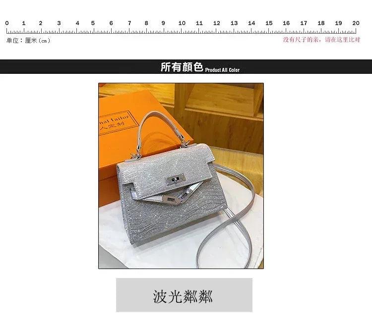 Classic shoulder bag for women