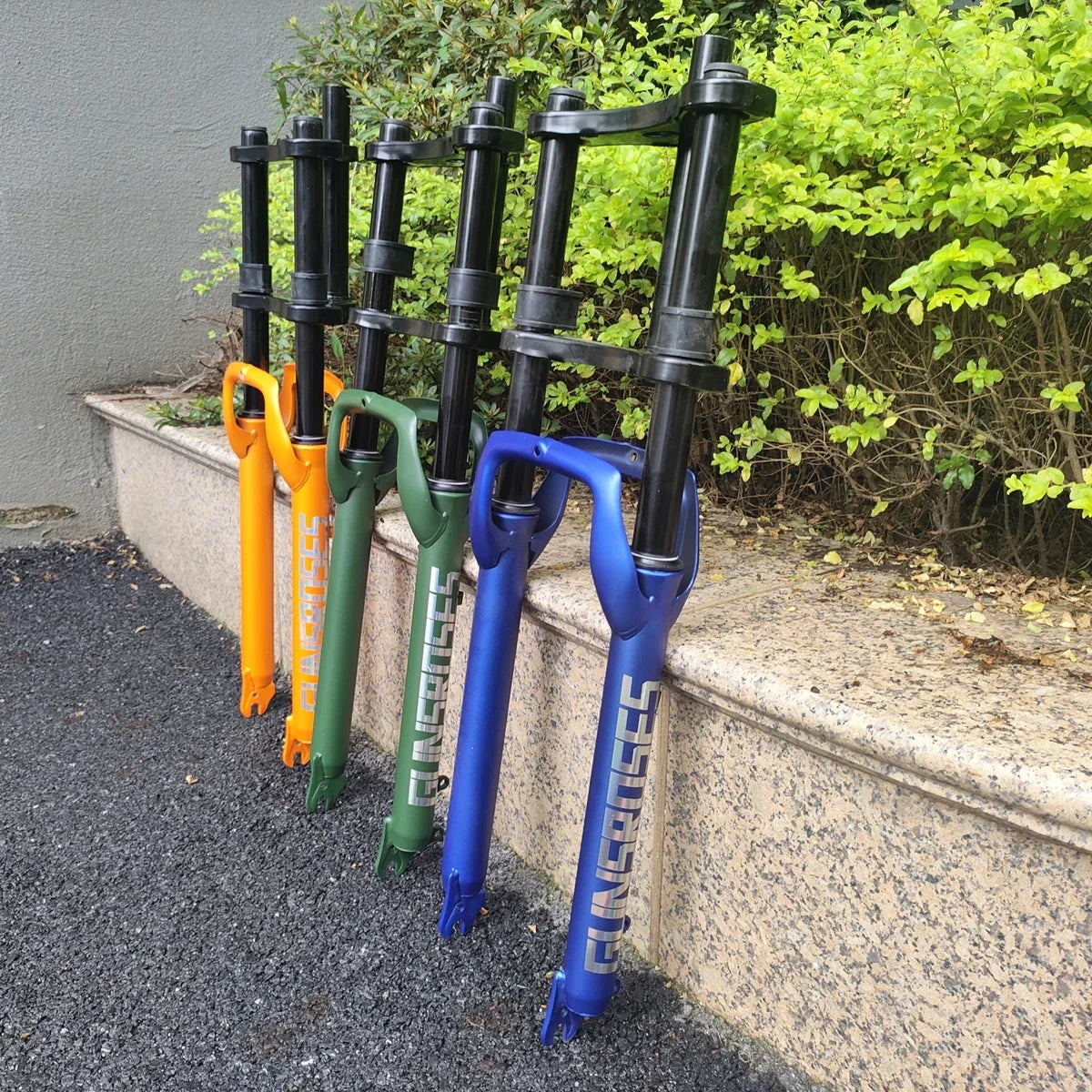 Double Shoulder  26X4.0 Snow Bike Front Fork  Steel  Beach Bicycle Fork    135mm Dropout  Fat Bike Suspension