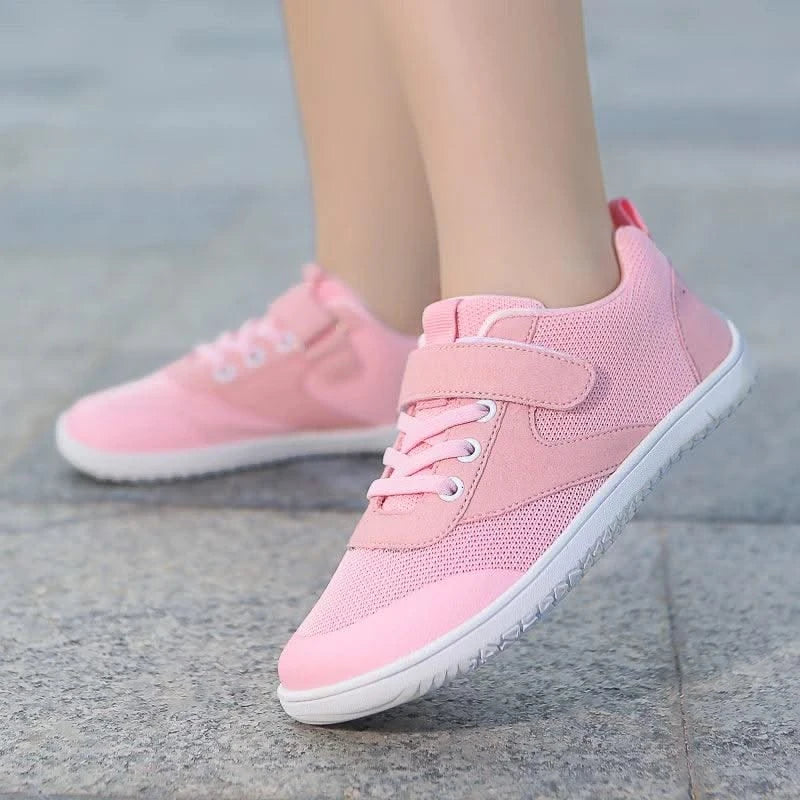 Kids Wide Comfortable Sports Shoes Boys Girls Breathable Sneakers Children Elastic Light Outdoor Running Walking Shoes