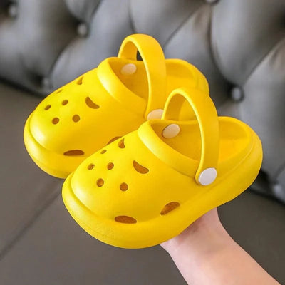 2023 Clogs  Boys Girls Summer Kids Children's Hole Shoes Infant Indoor Slippers Non-Slip Beach Sandals Toddler Home Shoes Baby