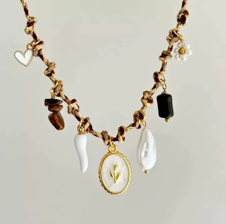 Handmade Scarf Choker Necklace for Women Girls New Fashion Fish Baroque Pearl Pendant Necklace Bohemian Vacation Necklace Gifts