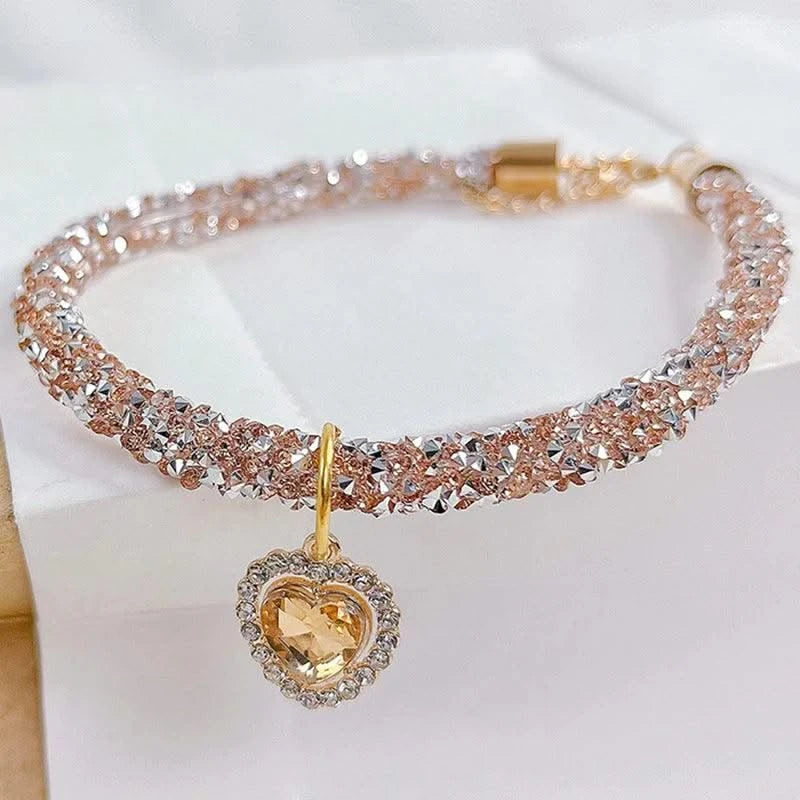 Adjustable Pet Necklace Cat Dog Collar with Diamond Zircon Heart Pendant Jewelry Luxury Metal Puppy Collars Dog Accessories