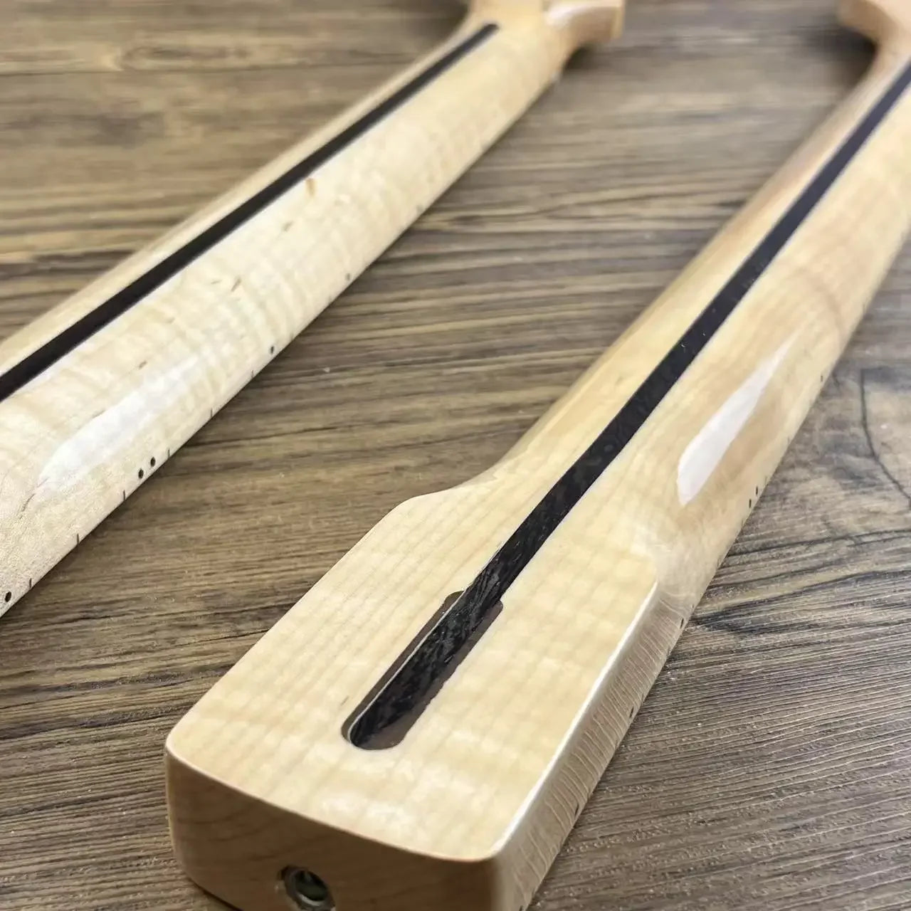 Guitar Neck ST Style 21-Fret  - Maple Fingerboard, Gloss Finish, Dual-Action Truss Rod