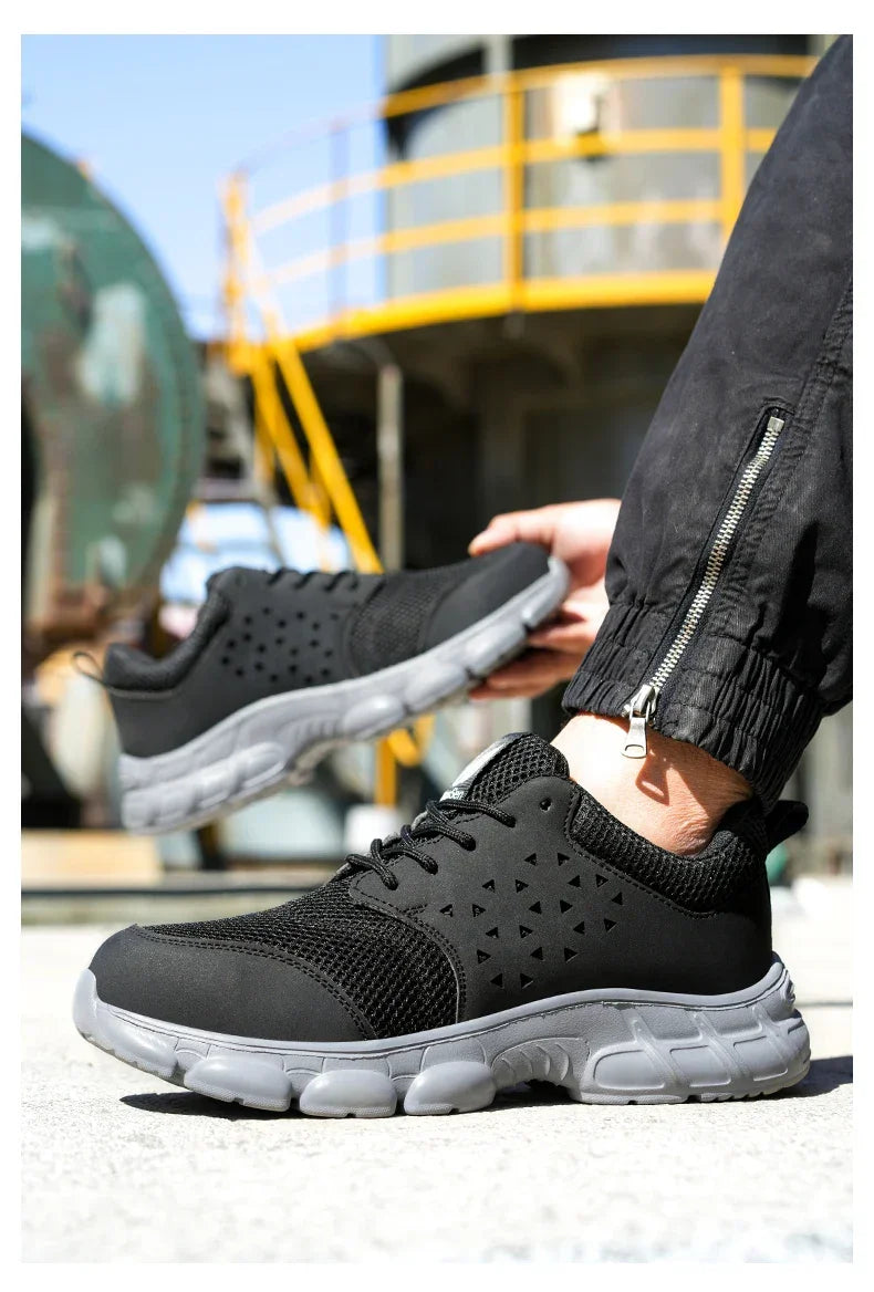 Men's Safety Shoes Comfortable Non-Slip Work Shoes Lightweight Breathable Safety Toe Casual Sneakers for Construction Site Black