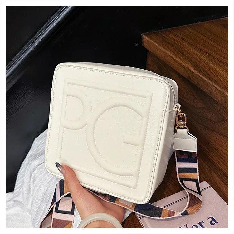 Classic designer shoulder bag for ladies - high-quality leather handbags versatile tote bags & chic crossbody