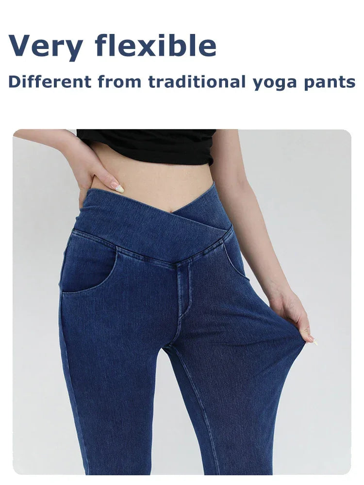 Casual Jea ns Women's Activewear