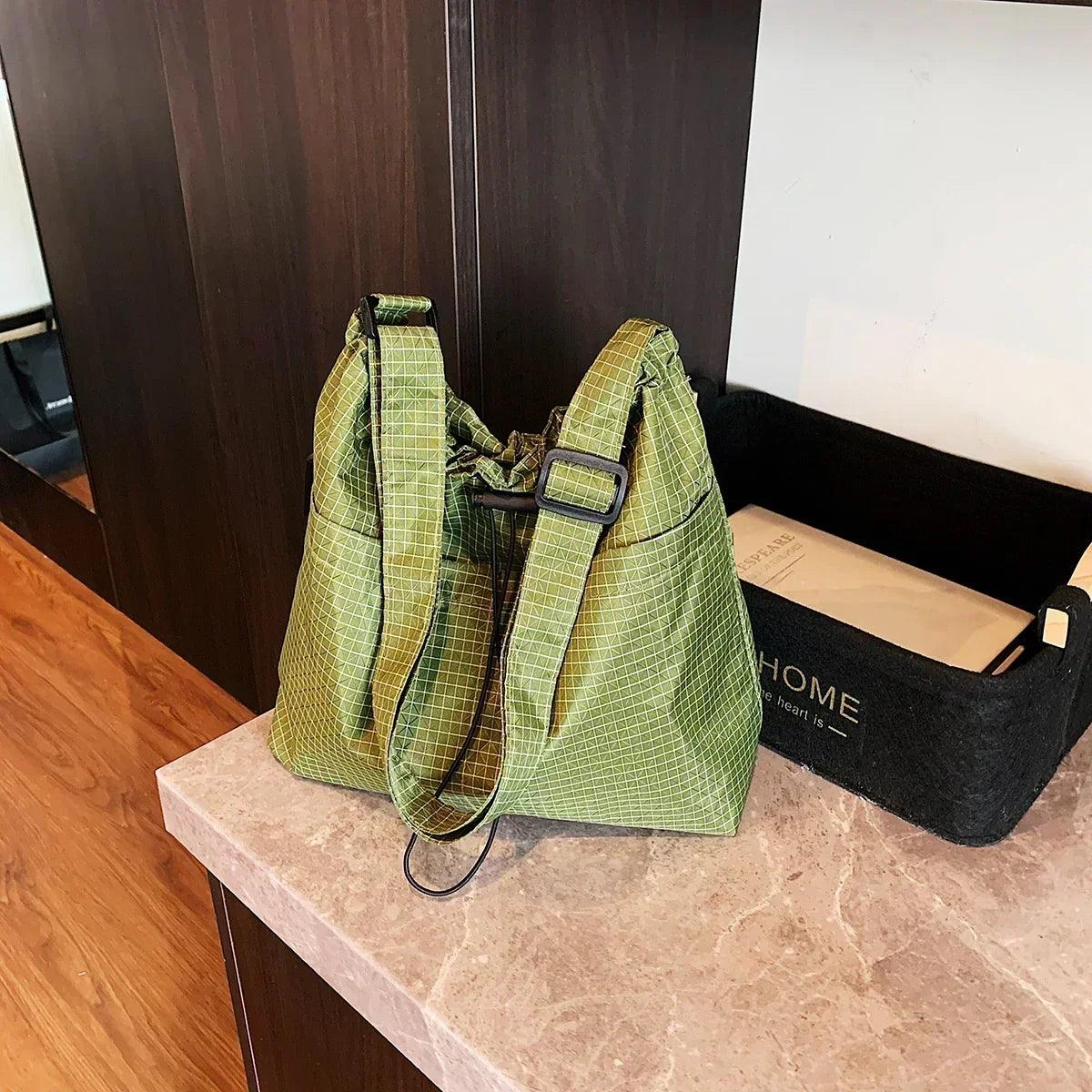 Handbags for women. Leisure big bag female 2025 new fashion cloth shoulder large capacity tote commuter messenger