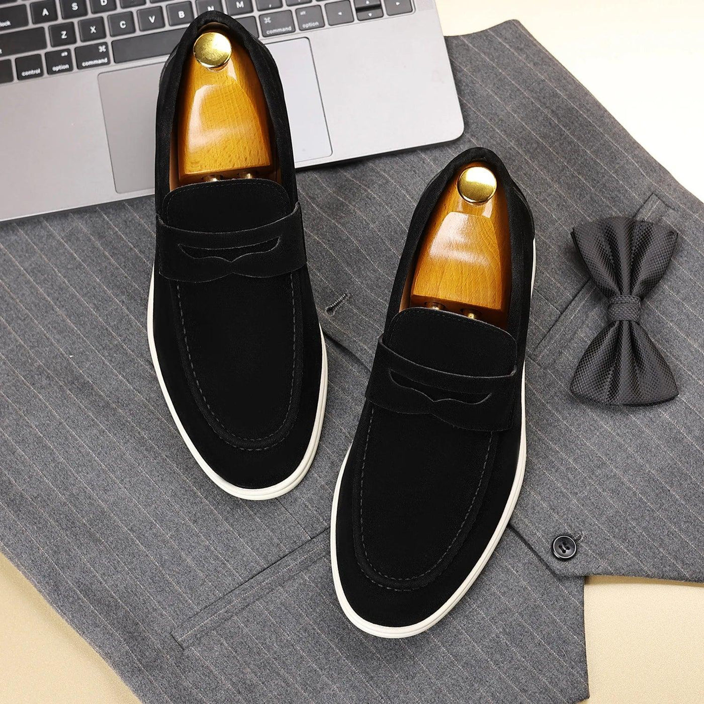 Men's Loafers Casual Slip On Shoes Soft Lightweight