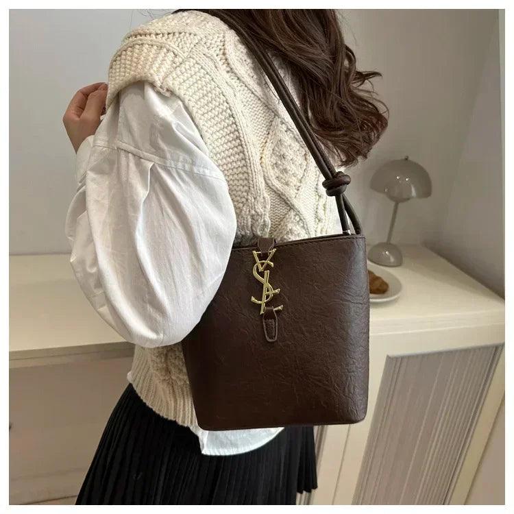 Limited edition designer handbag for ladies 2025 new style tote bag with light luxury and unique high-end crossbody