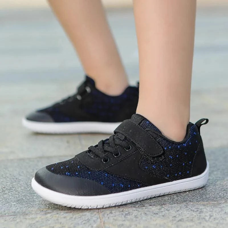 Kids Wide Comfortable Sports Shoes Boys Girls Breathable Sneakers Children Elastic Light Outdoor Running Walking Shoes