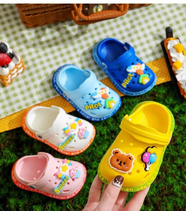 Soft Anti-Skid Cartoon Design Hole Sandals |Children's Shoes | Summer Wear For Boys Girls | Kids Shoes/Slippers | Baby Shoes