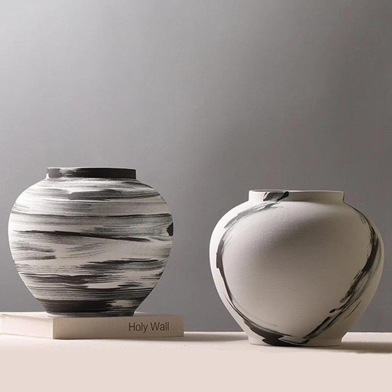 Ceramic Vases Large Home Decoration Flower Bottle Modern Elegant Nordic Interior Minimalist Vases for Centerflowers of Tables