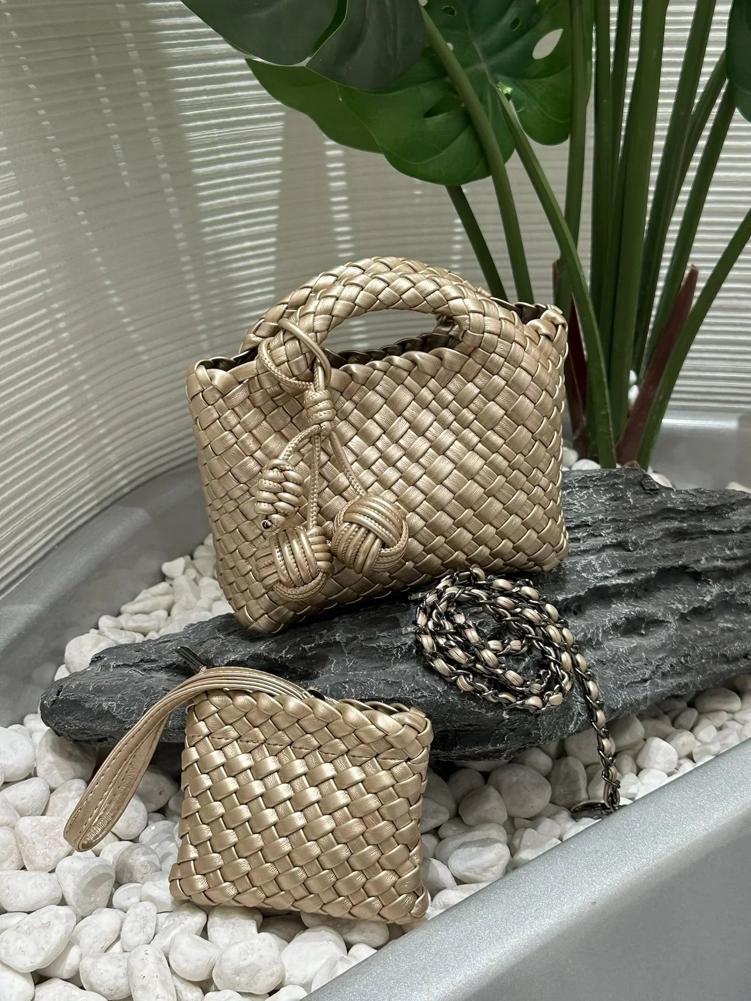 Designer bag women’s handbag popular small size version pu leather woven fashion style soft handmade bucket