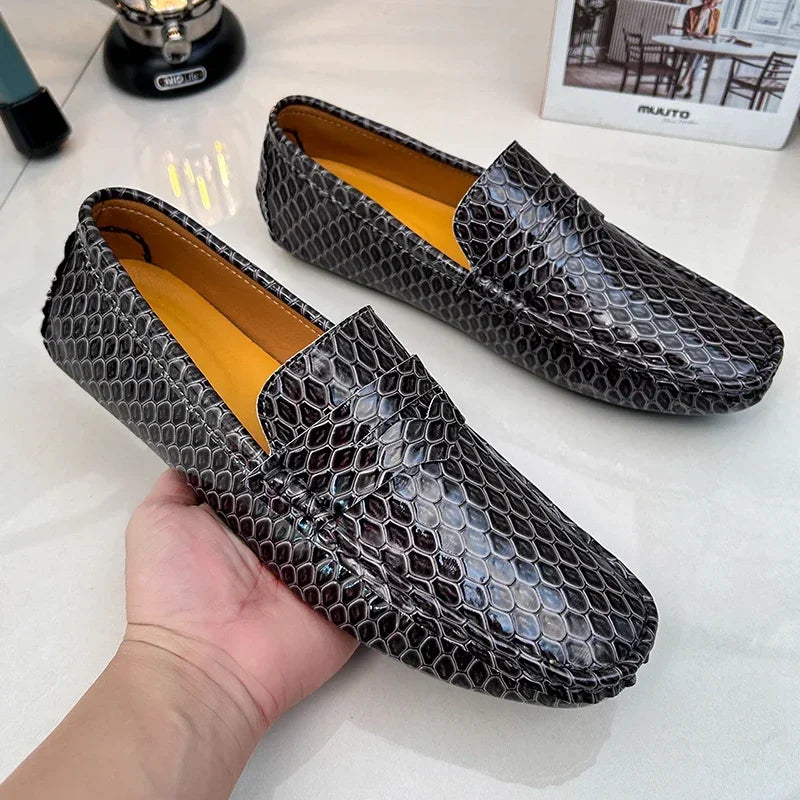 New Loafers Men Handmade Leather Dress Shoes Man Driving Flats Slip on Luxury Comfy Moccasins Black Party Shoes for Men