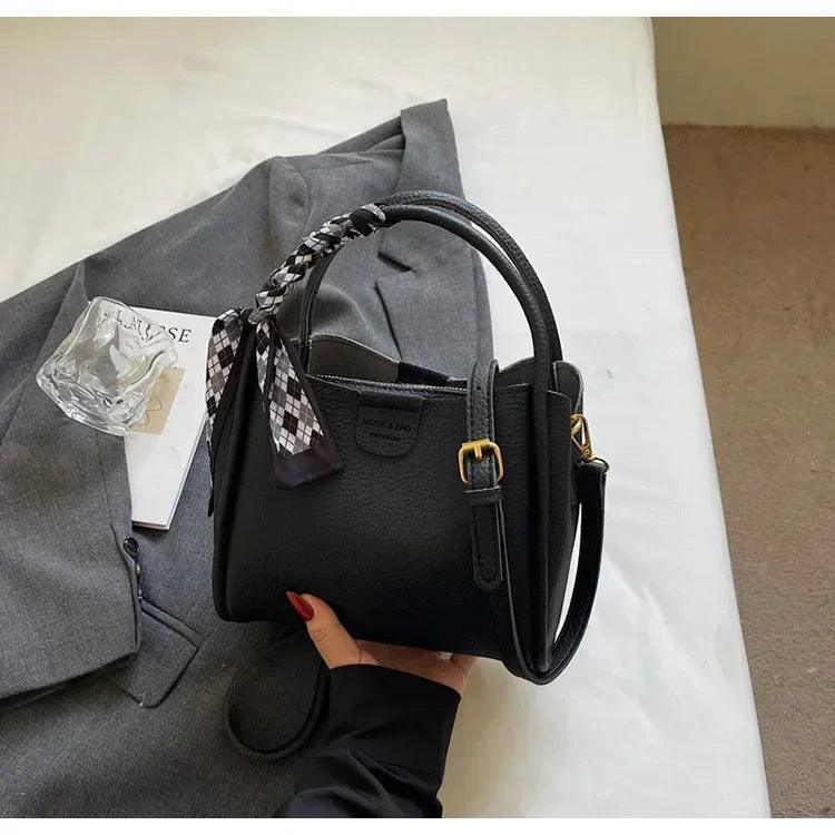 2025 new women’s handbag trendy bucket bag luxury stylish shoulder crossbody purse versatile casual tote designer ladies