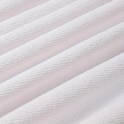 Beach Vibes: Stunning Blue and White Striped Beach Towel for Ultimate Comfort! Suitable for towels, bath towels, beach towels