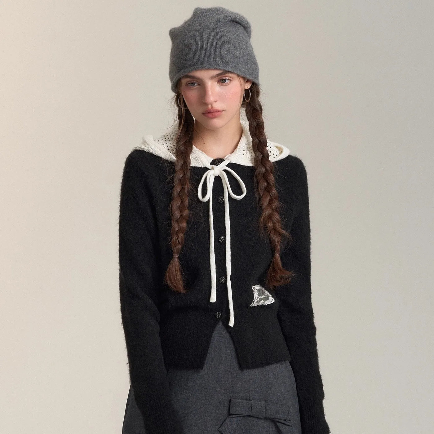 Hooded Sweater Women 2025 Autumn New Arrival Gray Black Or Red Color Knitted Pullover Sweater Korean Style Casual Sweater Tops