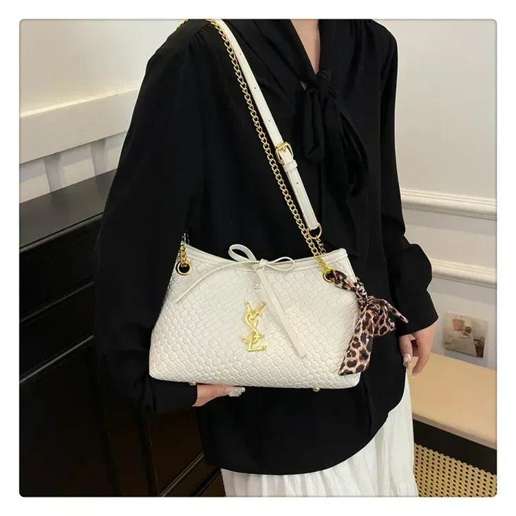 Famous designer women’s handbag in soft leather elegant crossbody-bag with adjustable strap classic luxury style