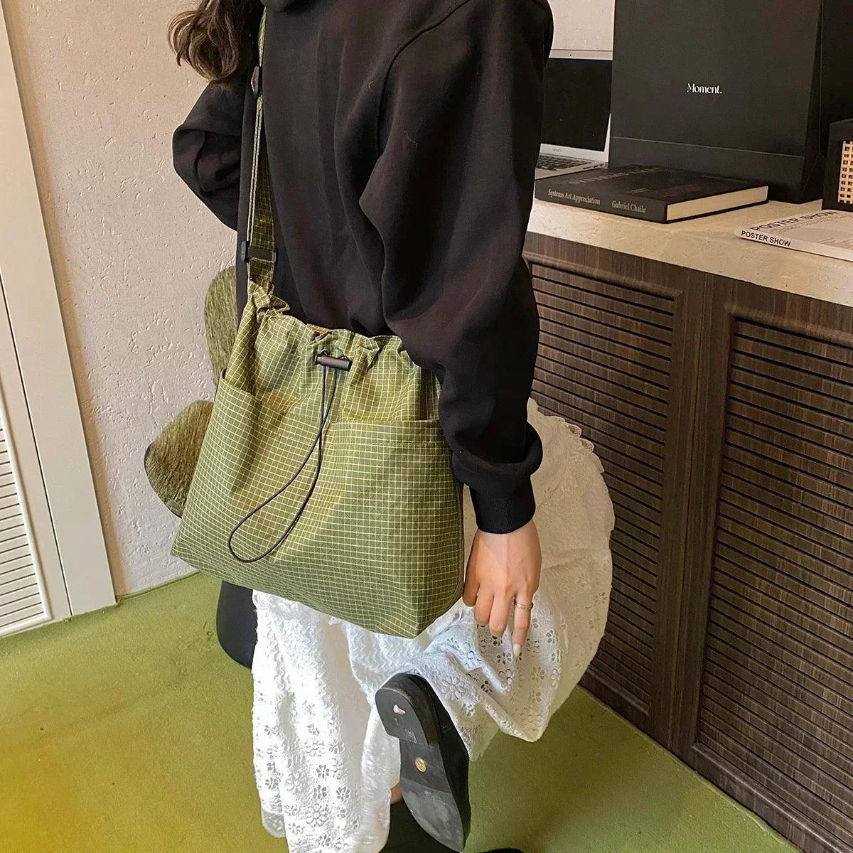 Handbags for women. Leisure big bag female 2025 new fashion cloth shoulder large capacity tote commuter messenger