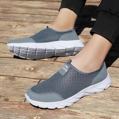 Summer Sneakers Men Shoes Breathable Mesh Lightweight Walking Casual Shoes Slip-On Driving Men's Loafers Zapatos Casuales