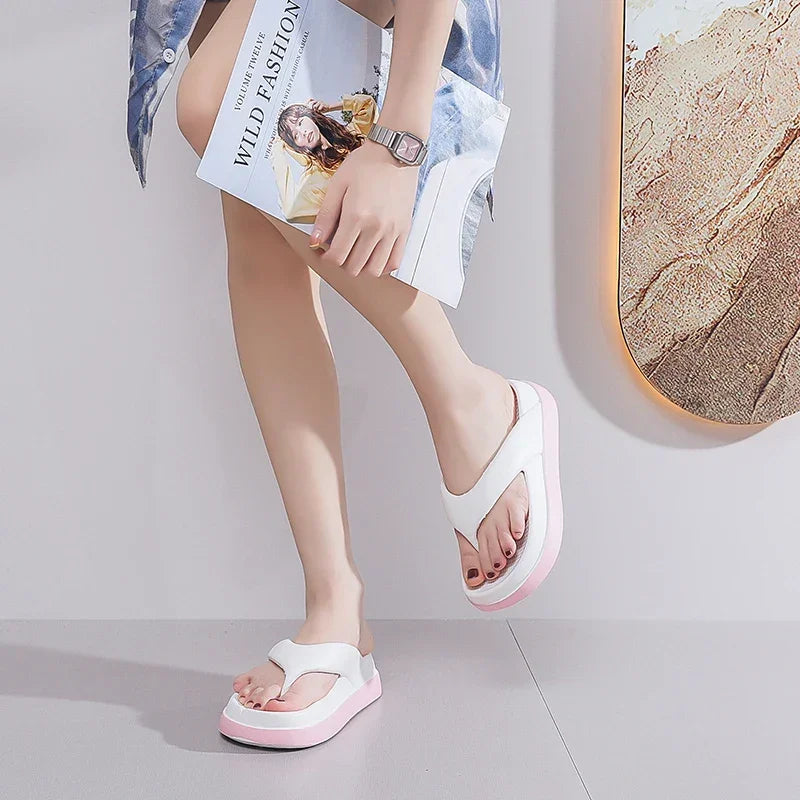 Woman Flip Flops Popular Design Shoes 2025 Trend Casual Platform Sandals Non-slip Outdoor Slippers Unique Features Flat Sandals