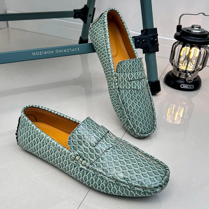 New Loafers Men Handmade Leather Dress Shoes Man Driving Flats Slip on Luxury Comfy Moccasins Black Party Shoes for Men