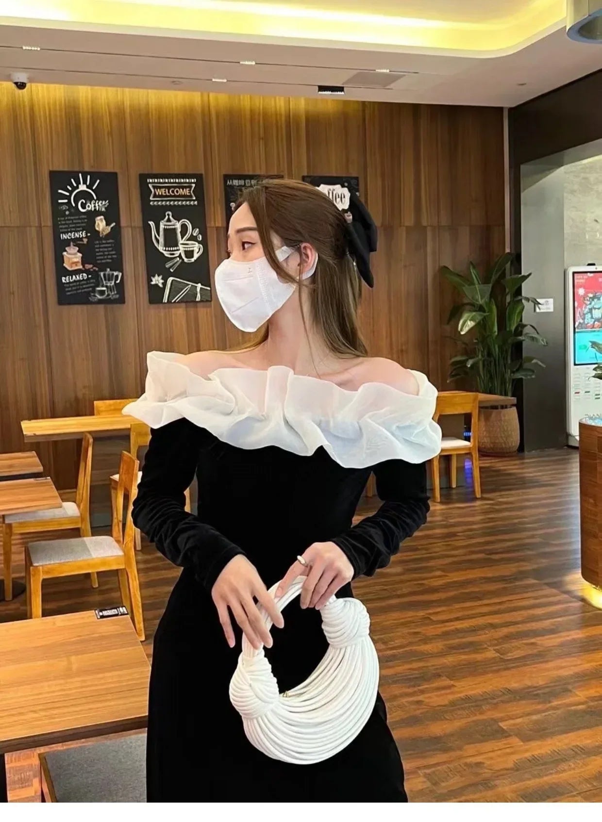 Handbags for Women 2025 New in Gold Luxury Designer Brand Handwoven Noodle Bags Rope Knotted Pulled Hobo Silver Evening Clutch