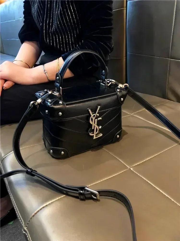 Popular and elegant women’s crossbody bag handbags messenger in premium leather by designer