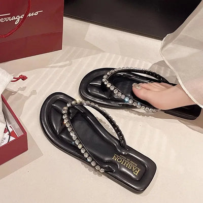 Beach flip-flops women wear high-grade summer new flat-bottomed non-slip holiday online celebrity toe sandals.