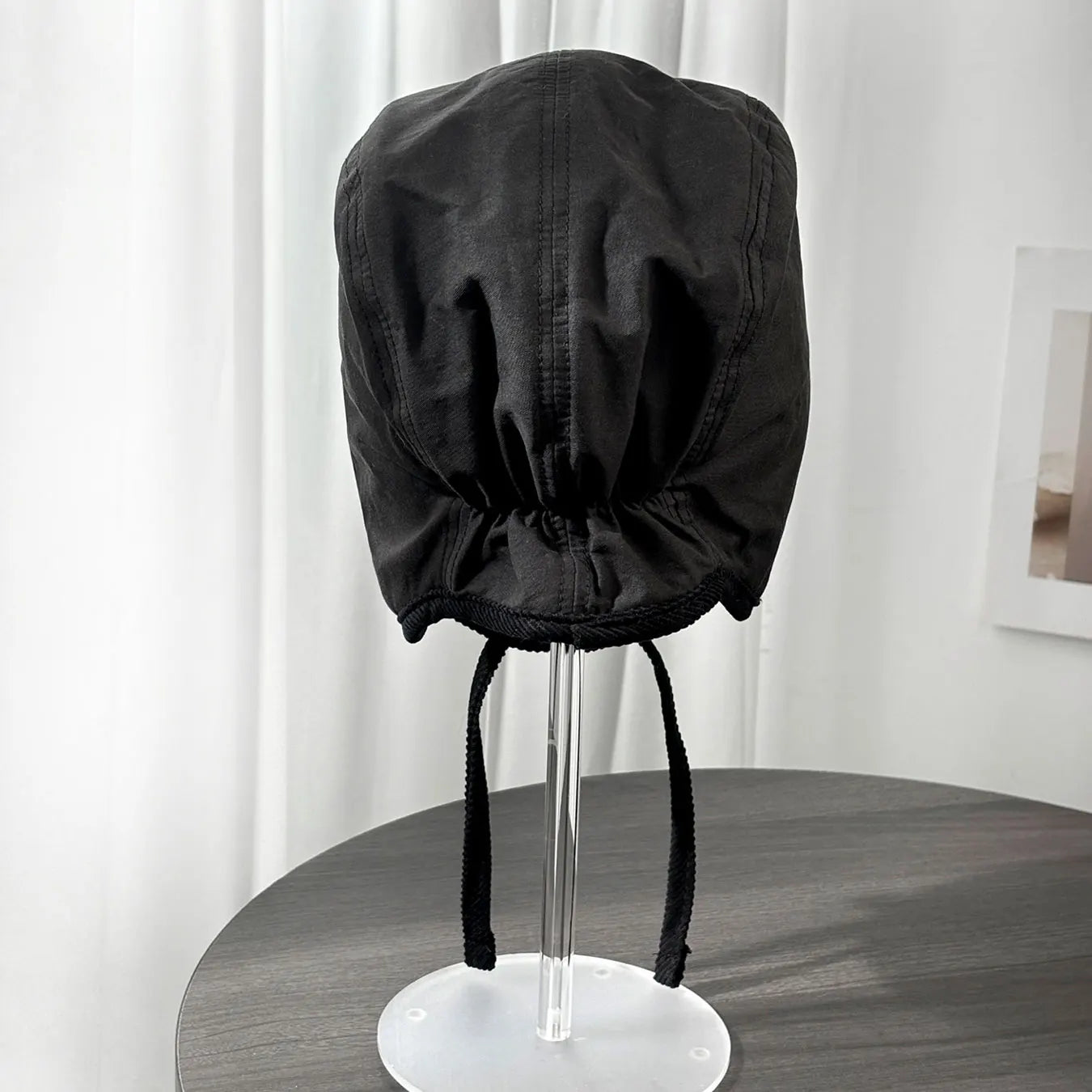 Winter Tie-Back Lei Feng Hat, Fleece-Lined for Warmth, Classic Black Ear-Protecting Hat, Aviator Hat, Windproof Design, Suitable for Outdoor Activities and Cycling, Is the First Choice for Everyday Casual Accessories.