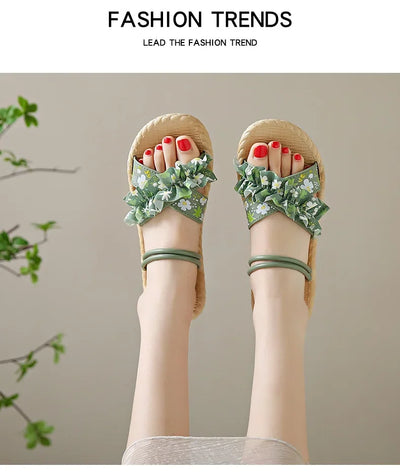 2025 New Floral Flip Flops for Women - Fashion Flat Sandals, Non-Slip Summer Slides for Beach/Outdoor, Trendy Ladies Casual Shoe