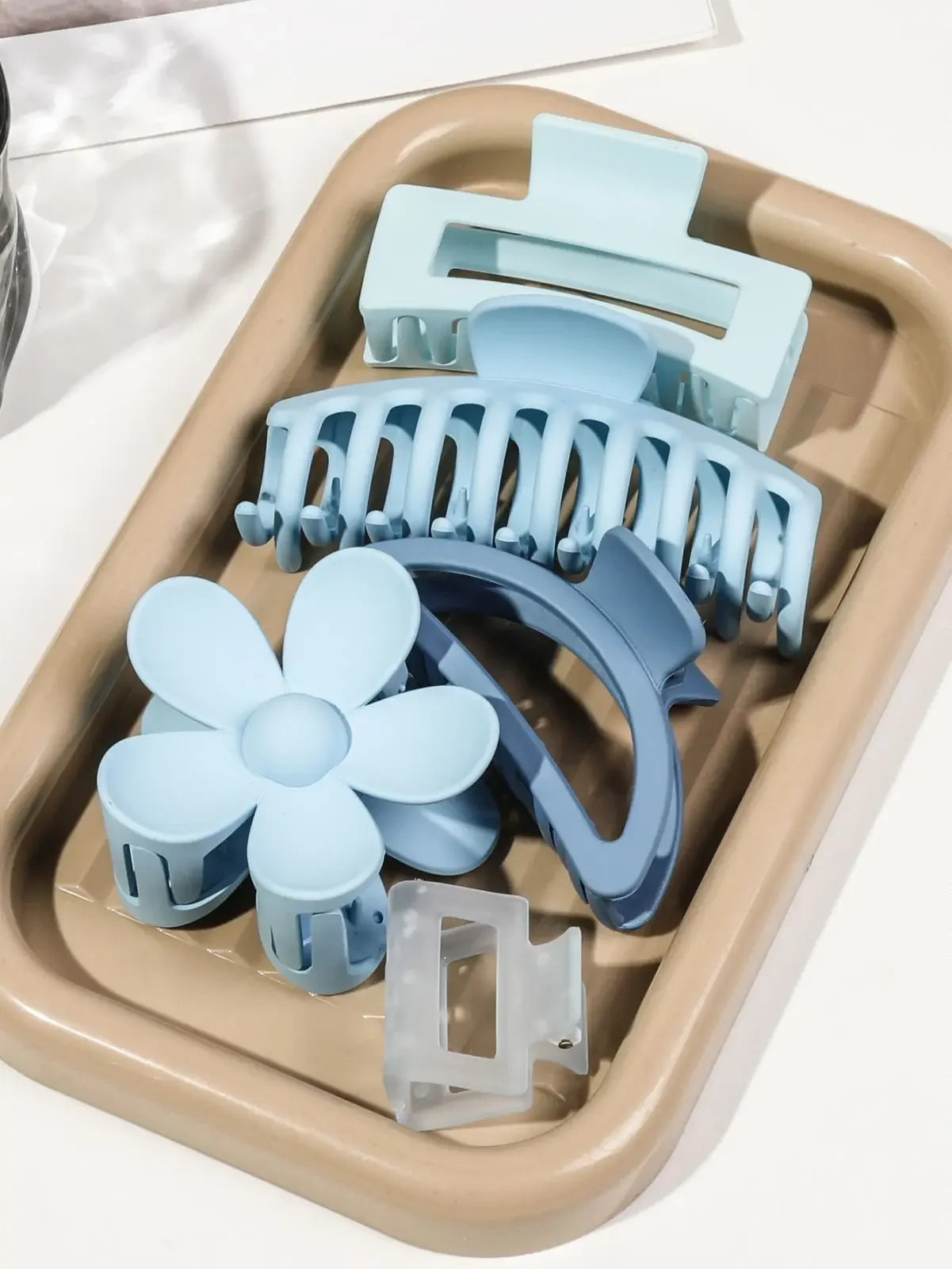 5 Pcs Mixed Colors And Shapes Big Hair Claw Clips for Women Girls Thin Thick Curly Hair, Strong Hold Jaw Clips.