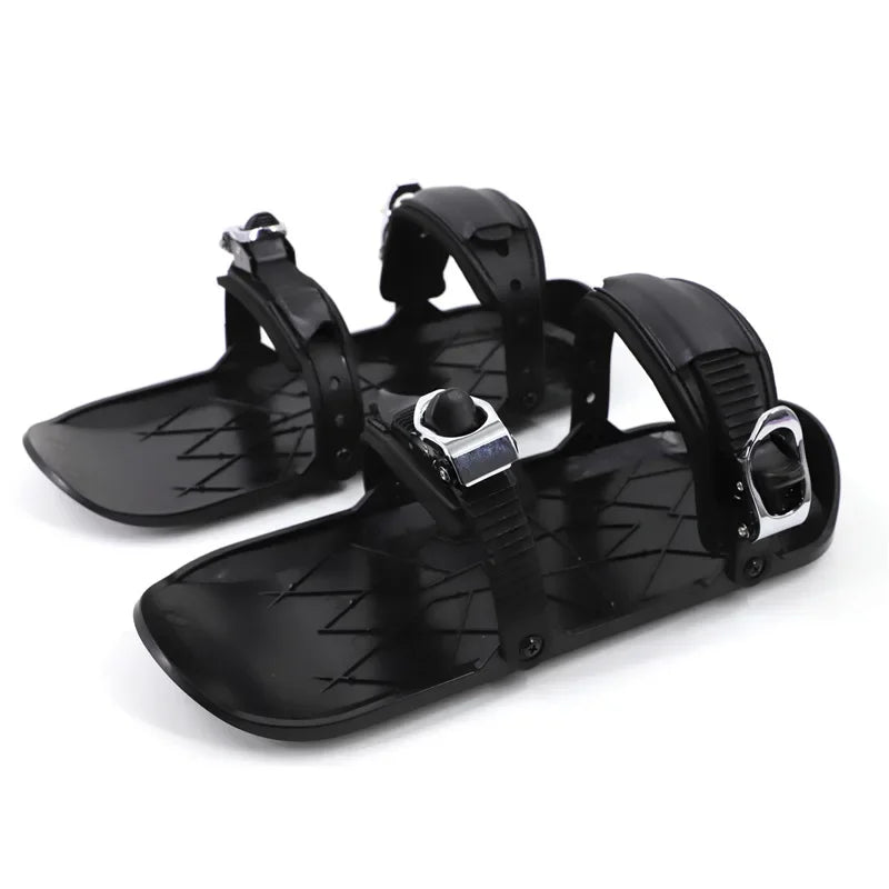 Outdoor sports mini ski boots are easy to carry and lightweight snowboard shoes. Snow sports ski supplies sled ski boots