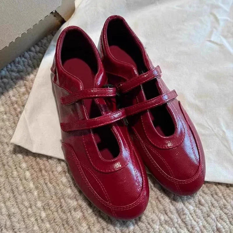 Women's Sneakers Casual Loafers Shoes Woman Sandals Flats Designer 2025 Brand New Summer New Walking Dress Zapatillas De Mujer