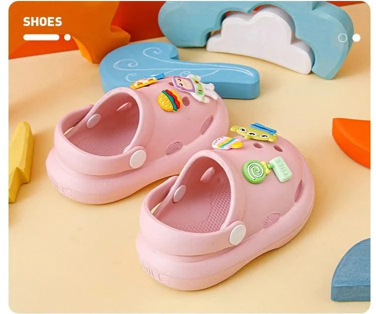 2023 Clogs  Boys Girls Summer Kids Children's Hole Shoes Infant Indoor Slippers Non-Slip Beach Sandals Toddler Home Shoes Baby