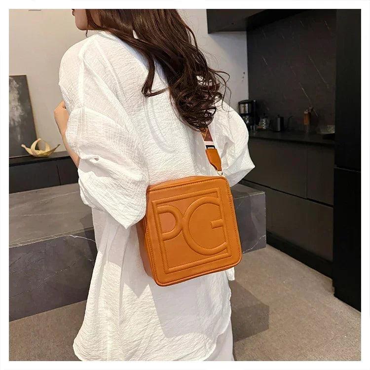Classic designer shoulder bag for ladies - high-quality leather handbags versatile tote bags & chic crossbody
