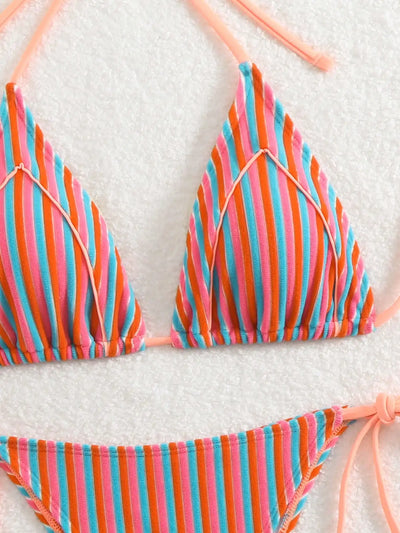 Summer beach fashion texture fabric sexy halterneck bikini suit, ins style, suitable for vacations, festivals, beach parties