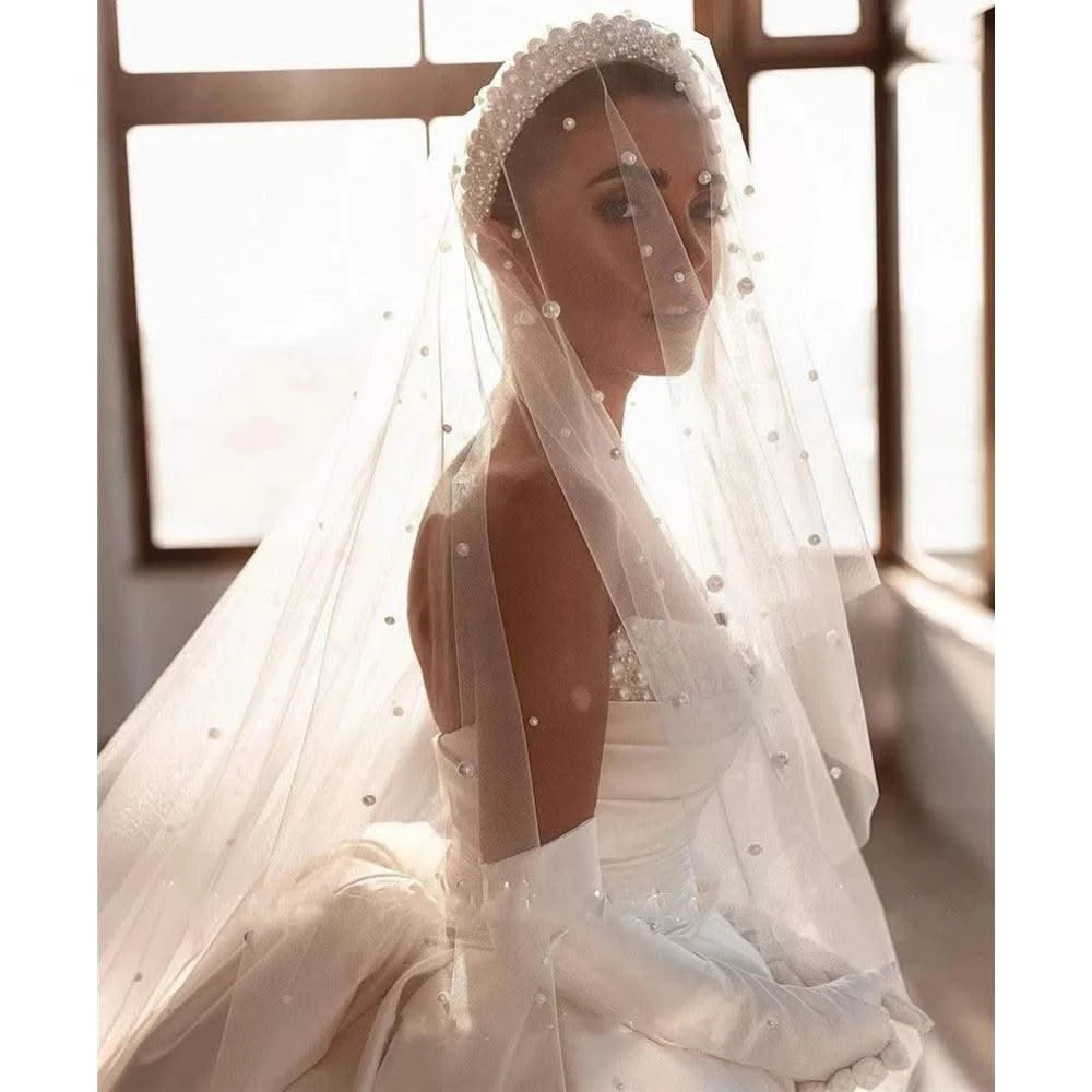 Women Wedding Dresses Without Gloves Satin Surface Bridal Gown