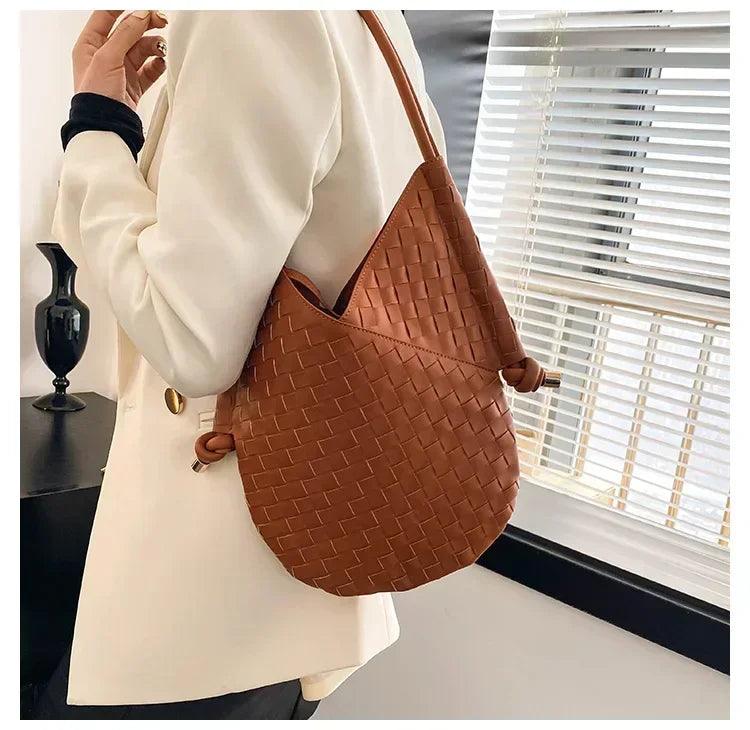 Famous designer women’s handbag with convertible shoulder strap leather luxury brand elegant spacious