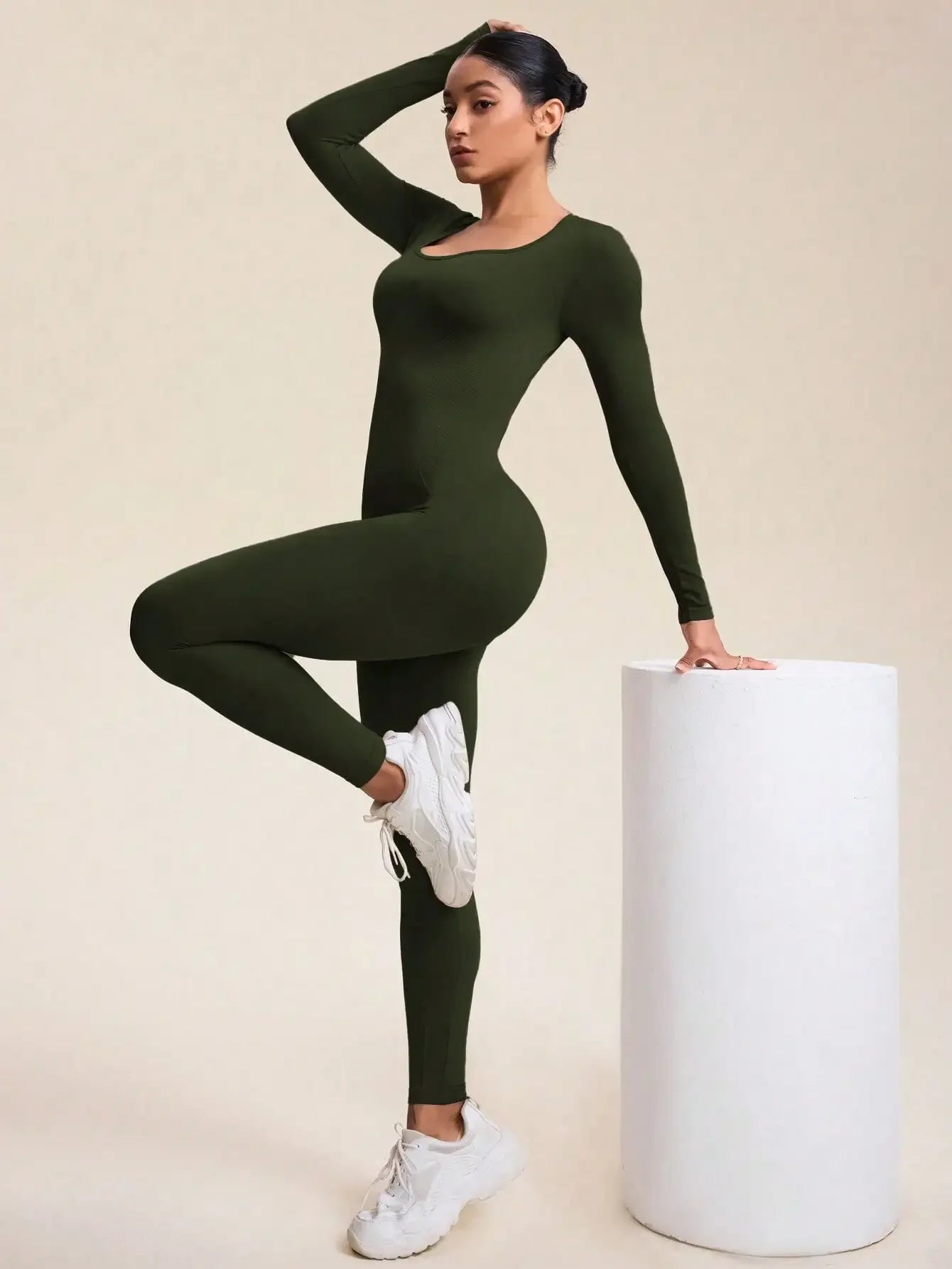 Women Jumpsuits Long Sleeve Sexy Backless Bodycon Rompers Scrunch Butt V Back Playsuit Workout Bodysuit