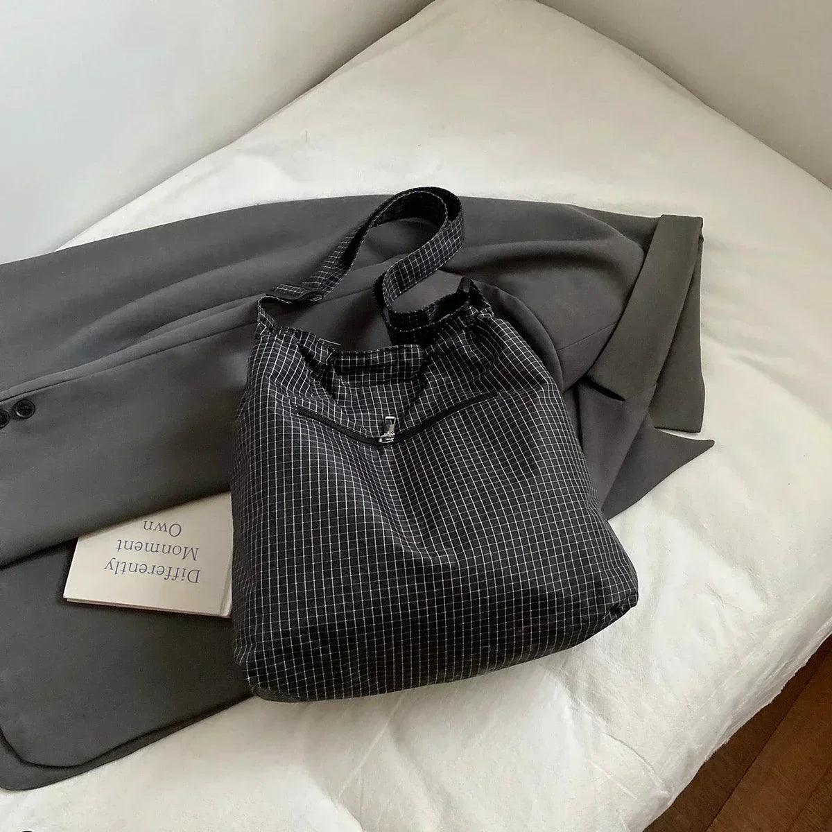 Handbags for women. Leisure big bag female 2025 new fashion cloth shoulder large capacity tote commuter messenger